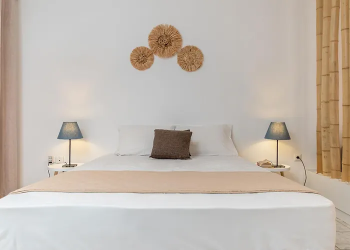 Optasia - Naxos Center *